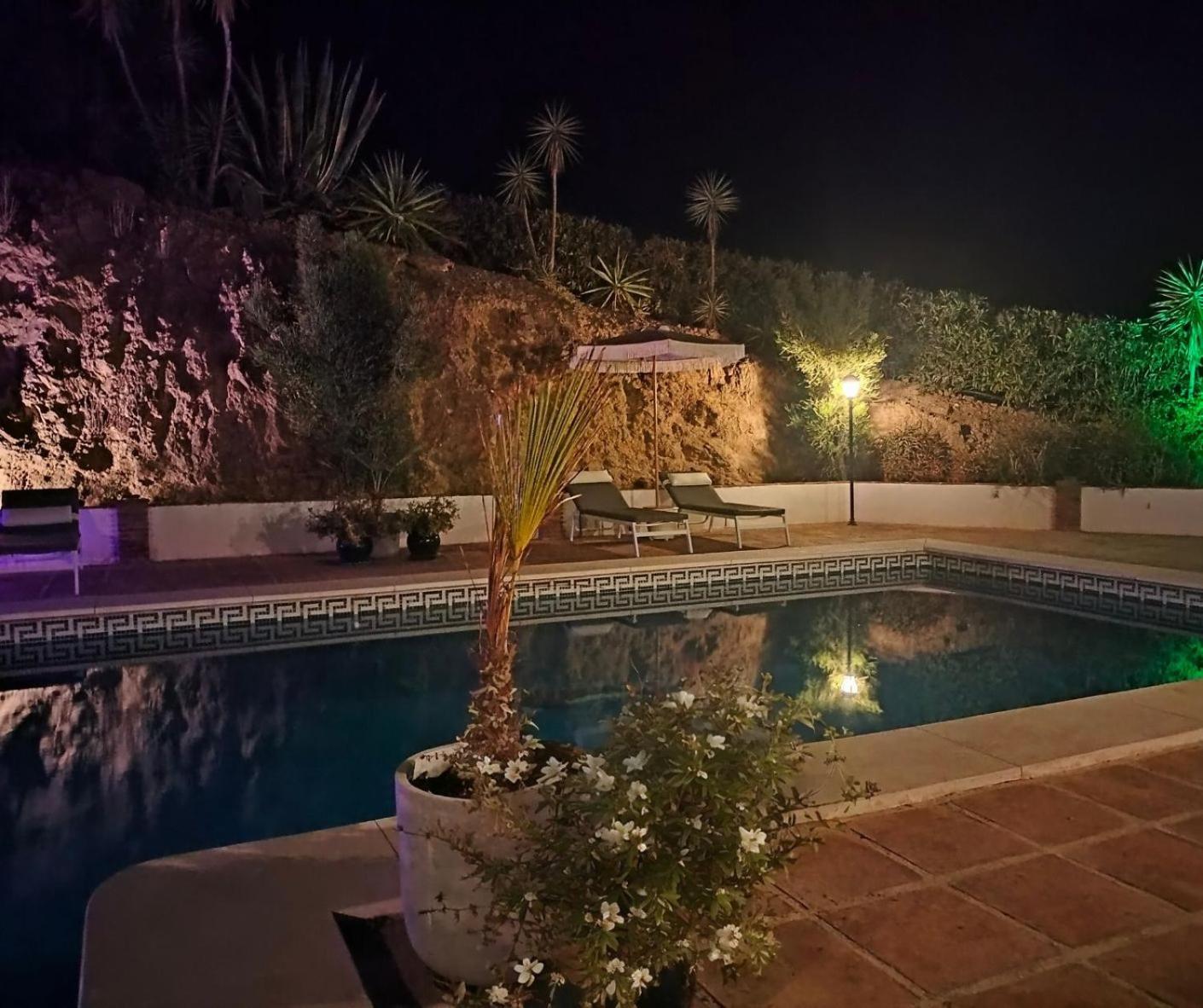 Finca Flamenco Holiday Suites Adults Only Pizarra Bagian luar foto